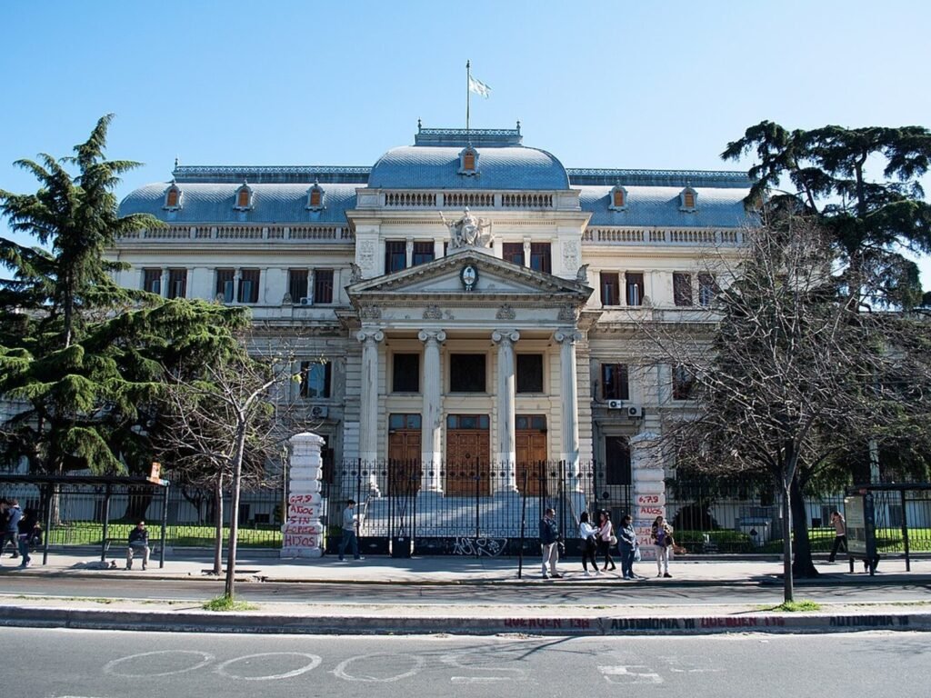 La Legislatura de la provincia de Buenos Aires.
