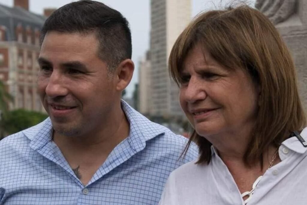 El secretario de Seguridad municipal, Gustavo Jara, y la presidente de Propuesta Republicana (PRO), Patricia Bullrich.