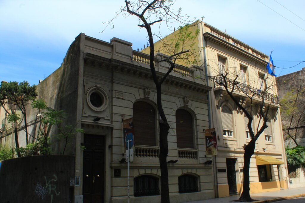 Instituto Nacional "Juan Domingo Perón"