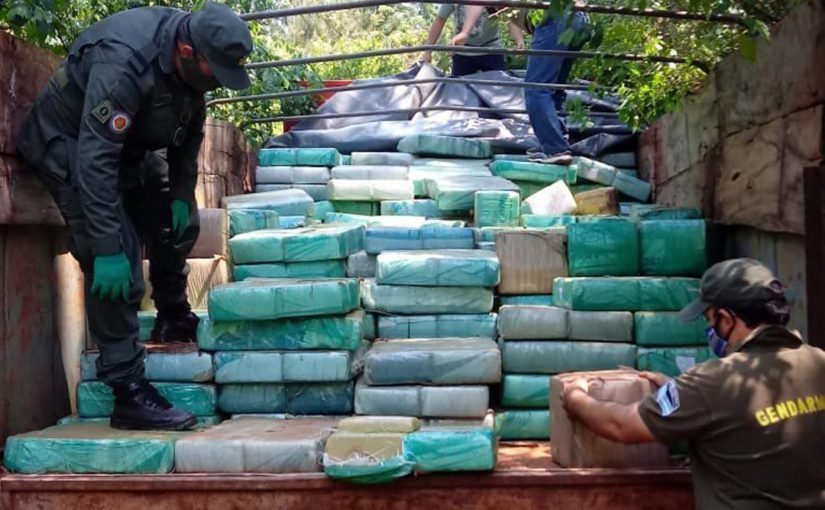 Gendarmería incautó otro cargamento de marihuana que se vincularía a la política