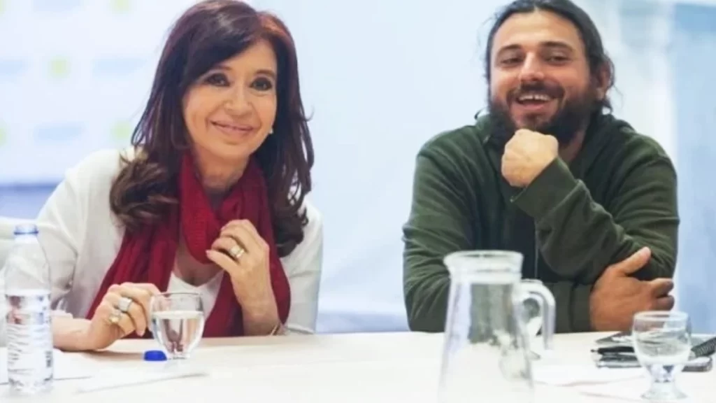 Cristina Fernández de Kirchner junto a Juan Grabois.