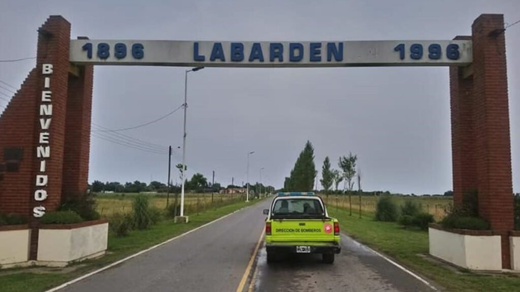 Acceso Labardén, sin asfalto hace 70 años