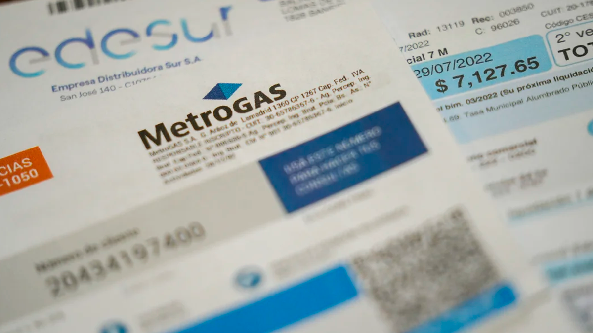 Los servicios públicos subieron 4,6% en julio y ya se llevan el 15% del salario promedio en el AMBA - Data 24
